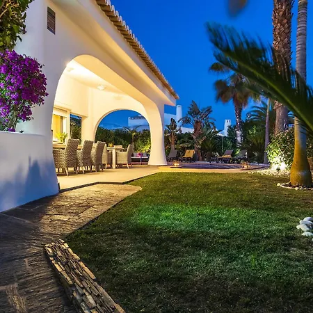 别墅 Eva By Ocvillas